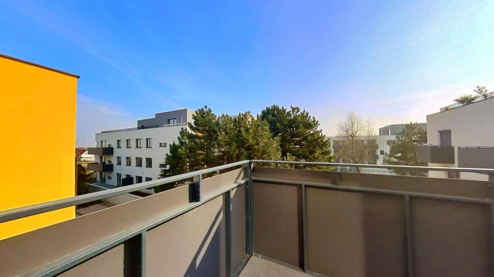 Air-Conditioned 2 Room Apartment, With Terrace, Rovinka, 302 Exterior foto